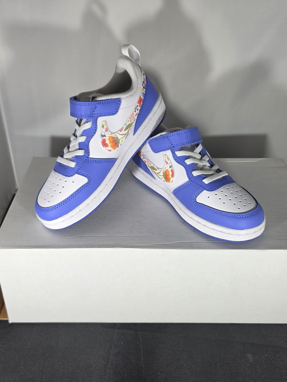 Nike Kids Floral Swoosh Sneakers - Blue & White